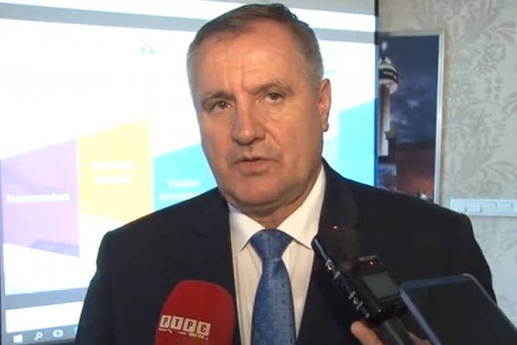 Višković u Milićima: Povoljan poslovni ambijent zajednički cilj