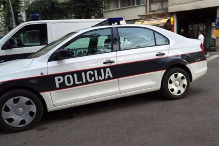 Troje povrijeđenih u udesu u Tuzli