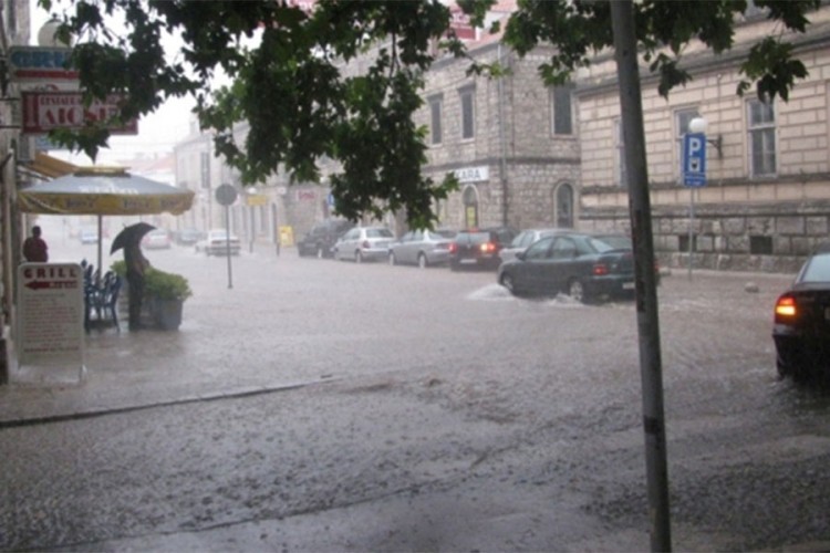 Narandžasto upozorenje za Trebinje, očekuje se i do 100 litara kiše