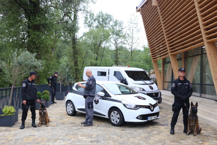 Saradnjom javnog i privatnog sektora do veće bezbjednosti