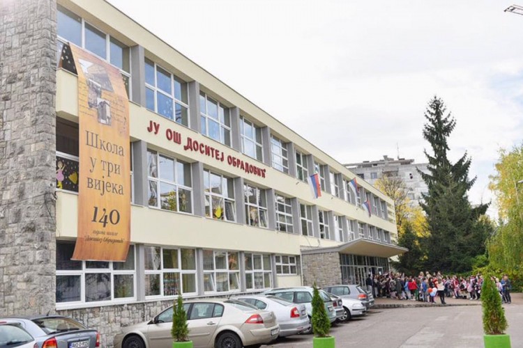 Za radove u tri osnovne škole u Banjaluci 19.000 KM