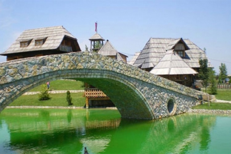 U protekla tri kvartala više turista u BiH