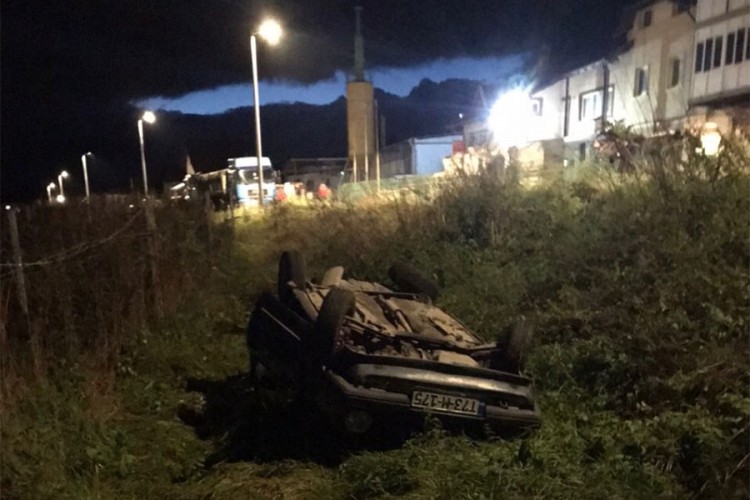 Nesreća u Visokom, rezali auto da izvuku vozača