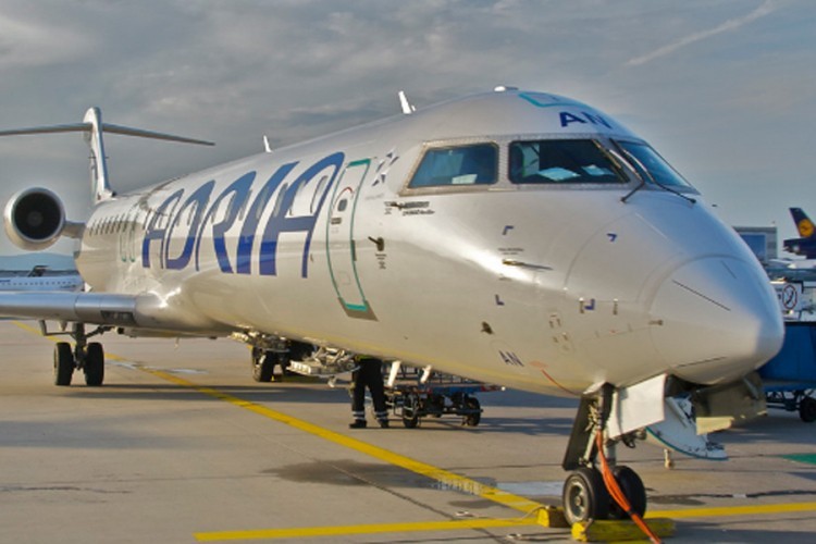 Pet ponuda za posrnulu avio-kompaniju, u igri i evropski kralj banana