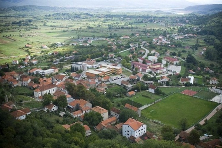 Bankar koji je pronevjerio pare omiljen među sugrađanima: Otrov je za žene