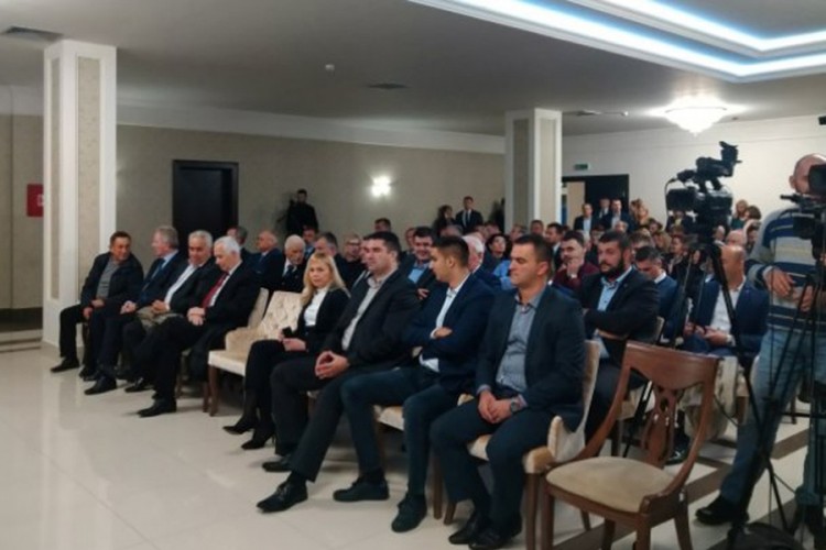 Uklonjeno saopštenje SDS-a da se neće odazvati pozivu Dodika za učešće na tribini