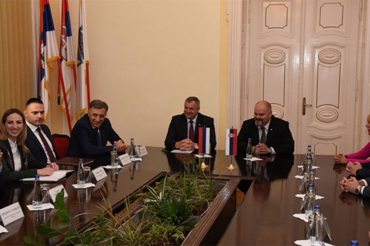 Višković: Želimo da se u Srpsku ulaže iz ekonomskih razloga
