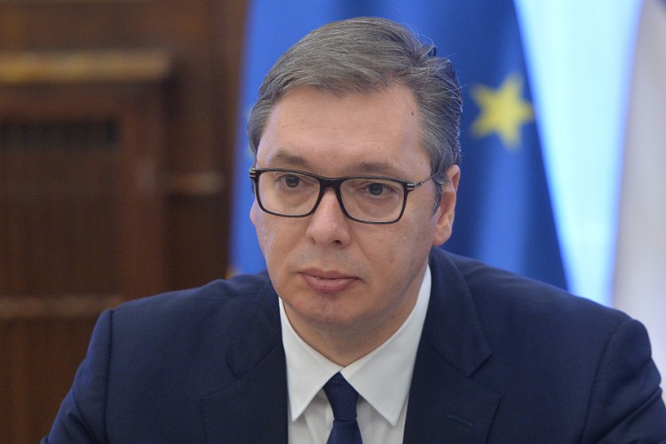 Vučić pušten kući poslije liječenja na VMA