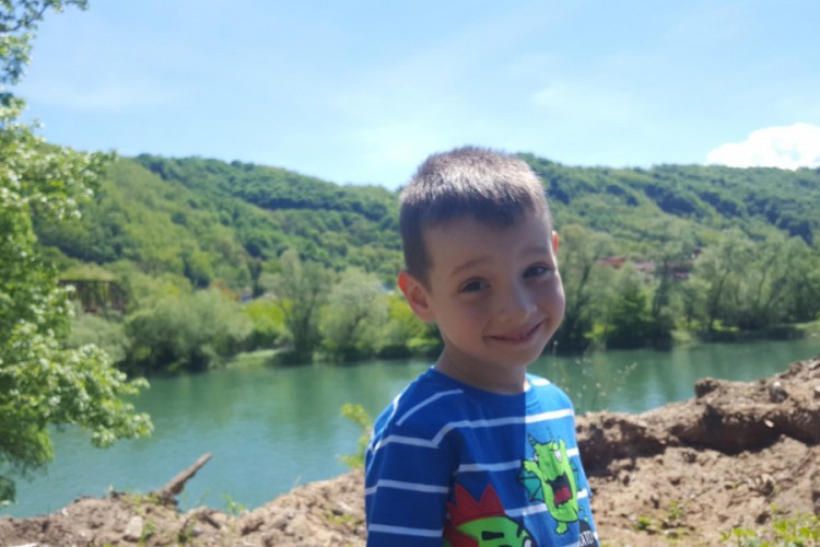 Petogodišnjak zna sve saobraćajne znakove