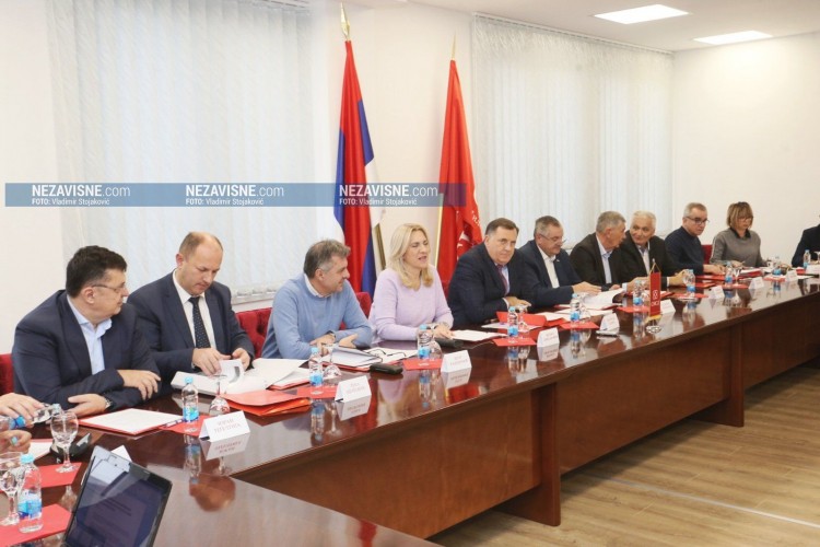 Počela proširena sjednica Izvršnog komiteta SNSD-a u Banjaluci