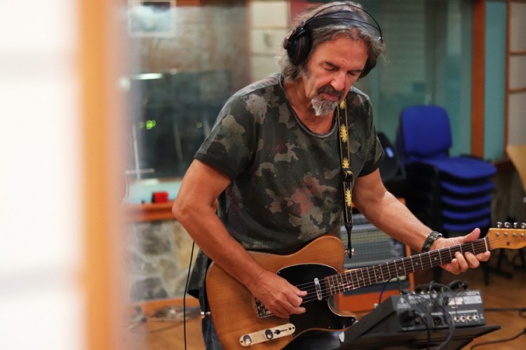 Gitarista benda "Parni valjak" : Više ne brojimo godine niti nas to opterećuje