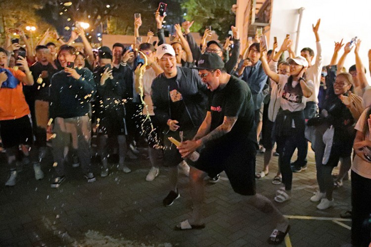 U Hongkongu demokratski kandidati osvojili većinu
