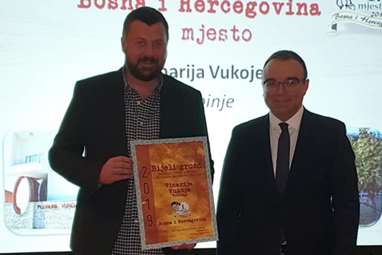 Vinariji "Vukoje" prestižno priznanje