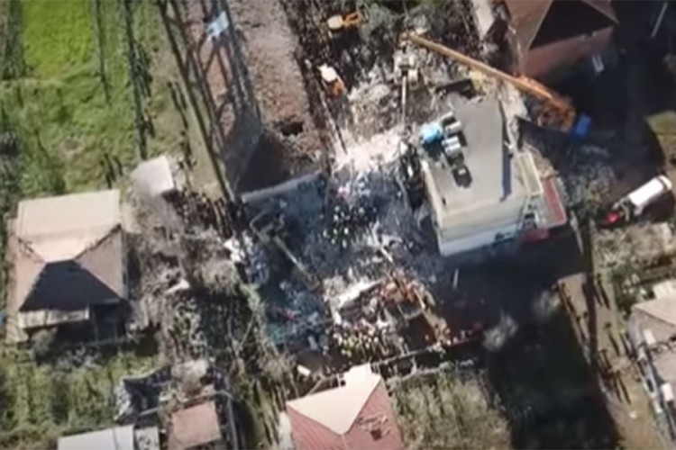 Pogledajte kako iz vazduha izgledaju naselja u Draču nakon potresa