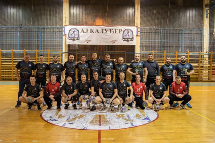 Kaluđer igra za prvo mjesto i porodicu Lukić