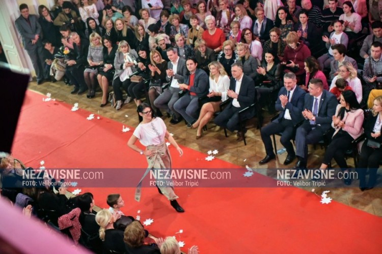 Modna revija osoba sa invaliditetom: "Baš po mjeri" uljepšala Banski dvor