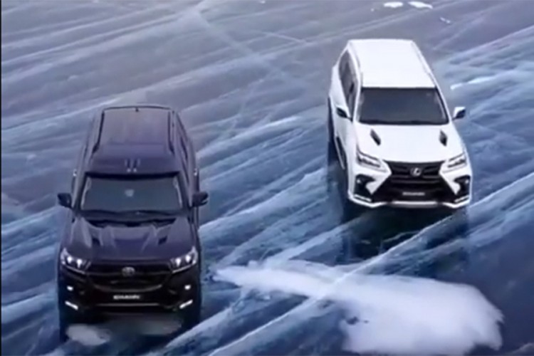 Pogledajte drift terencima po zaleđenom jezeru