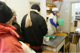 Sve više zainteresovanih za javne kuhinje: Besplatan obrok traže i ...