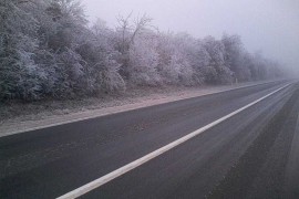 Kolovozi mjestimično vlažni, poledica u višim predjelima
