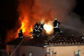 Dječak stradao u požaru u Cazinu