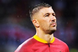 Razveo se Aleksandar Kolarov?