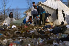 Premijer USK-a: U utorak kreće izmještanje migranata iz Vučjaka