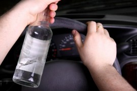 Uhapšen jer je vozio pijan, udario policajca pa u drugi auto