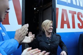 Autobus Grabar-Kitarović udario u auto i produžio dalje