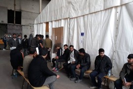 Vlasti USK žele iseliti višak migranata iz "Bire"