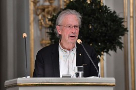 Handke nepoželjan i u Tuzli