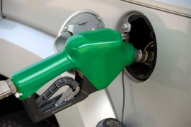 Optužen da je umjesto u službeni auto, pet litara goriva nasuo u ...