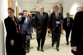Vučić stigao u Tiranu, slijedi sastanak sa Ramom i Zaevim