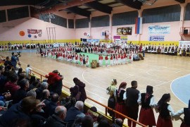 Na novogodišnjem koncertu nastupilo 250 članova "Une"