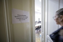 Štrajk upozorenja sarajevskih prosvjetara: Naći sredstva za ...