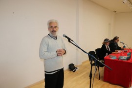 Pjesnik i pjesme s duhom starog vremena