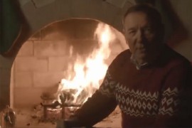 Kevin Spejsi ponovo na društvenim mrežama, videom čestitao Božić