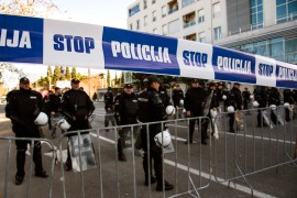 Protestne šetnje crnogorskim gradovima: "Bacite pendreke budite Miloje"
