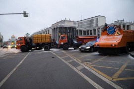 Rusija bilježi najtopliju godinu ikad: Za doček dopremaju snijeg