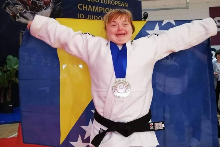 Azri Dedić 10 hiljada KM od Savjeta ministara
