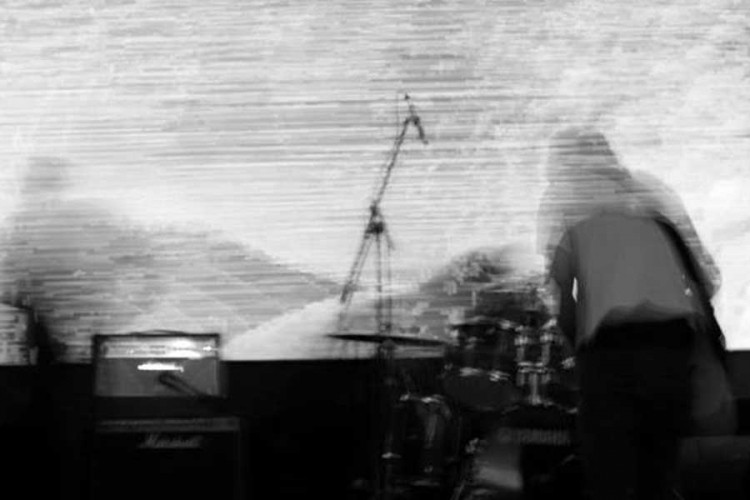Spoj muzike i fotografije u video spotu grupe InTheRoom