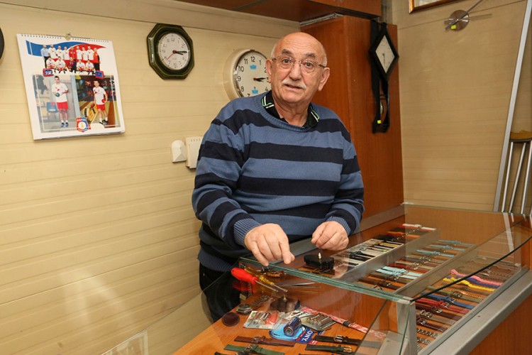 Dušan Kudra, najstariji sajdžija u Banjaluci: Satove u dušu poznaje
