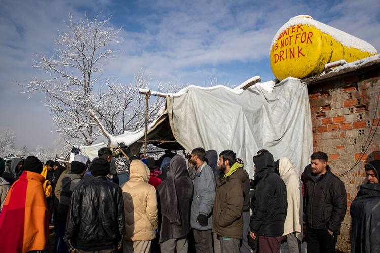 Van der Overart: Migranti sutra neće biti izmješteni iz "Vučjaka"