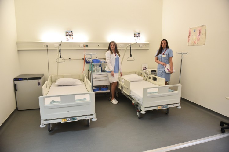 Predstavljen novi sistem liječenja bubrežnih bolesnika u UKC RS