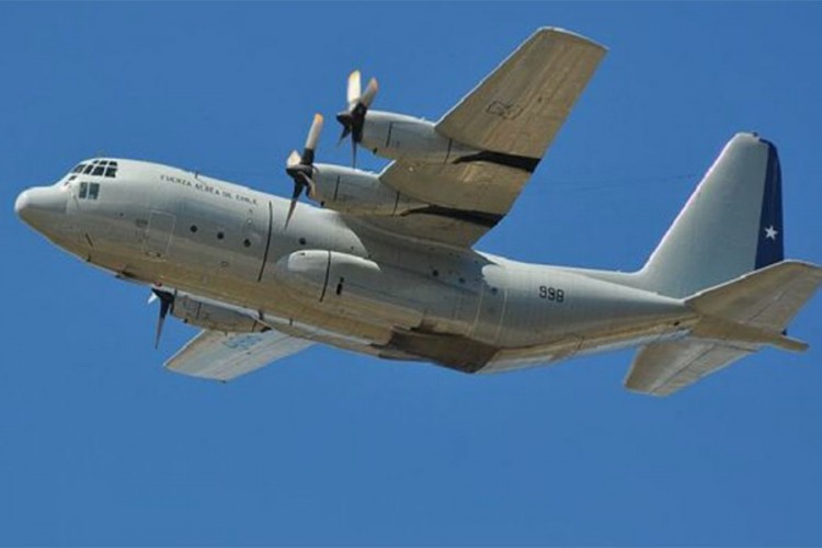 Srušio se čileanski avion, traga se za 38 ljudi