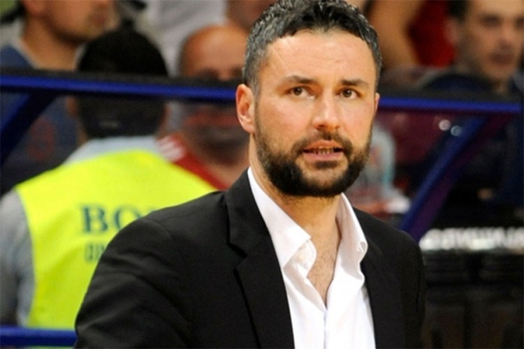 Milan Gurović pretukao suprugu i kćerku