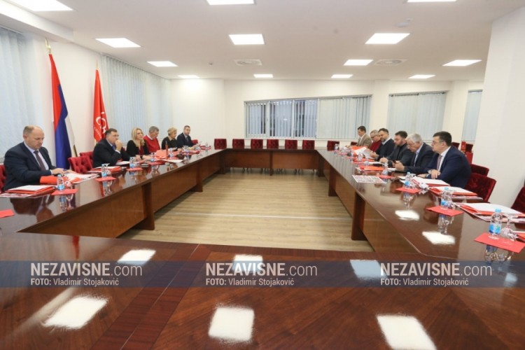 Počela proširena sjednica Izvršnog komiteta SNSD-a