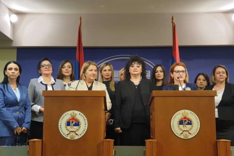 Osnovan neformalni Klub žena poslanika u NS RS