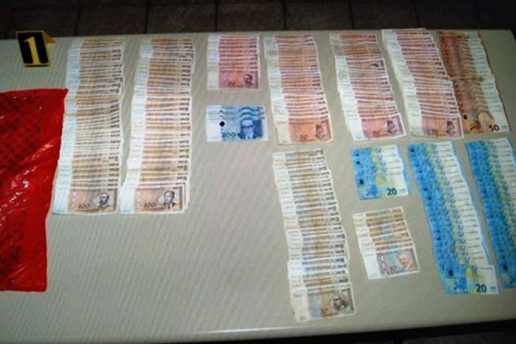 Uhapšeni zbog krađe 20.000 KM iz kuće u Derventi