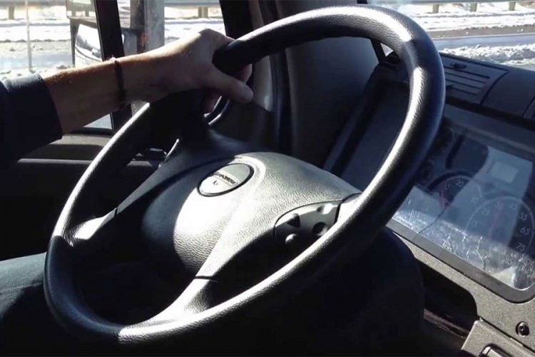 Kamiondžija iz Srbije umro na autoputu tokom vožnje