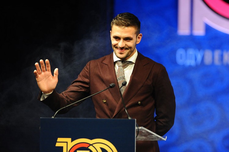 Tadić: Da preuzmemo odgovornost i odemo na EURO